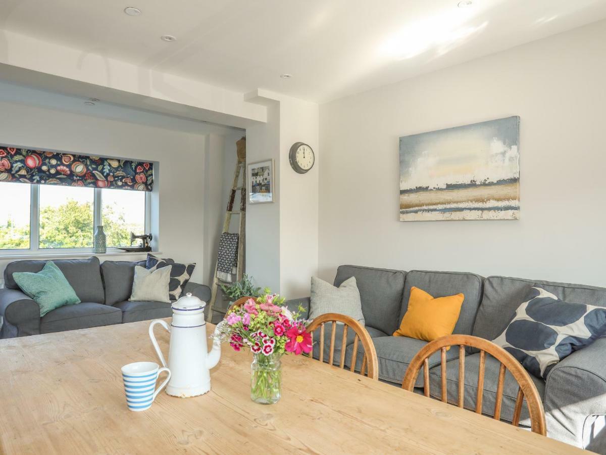 Southcott Apartment Trearddur Extérieur photo