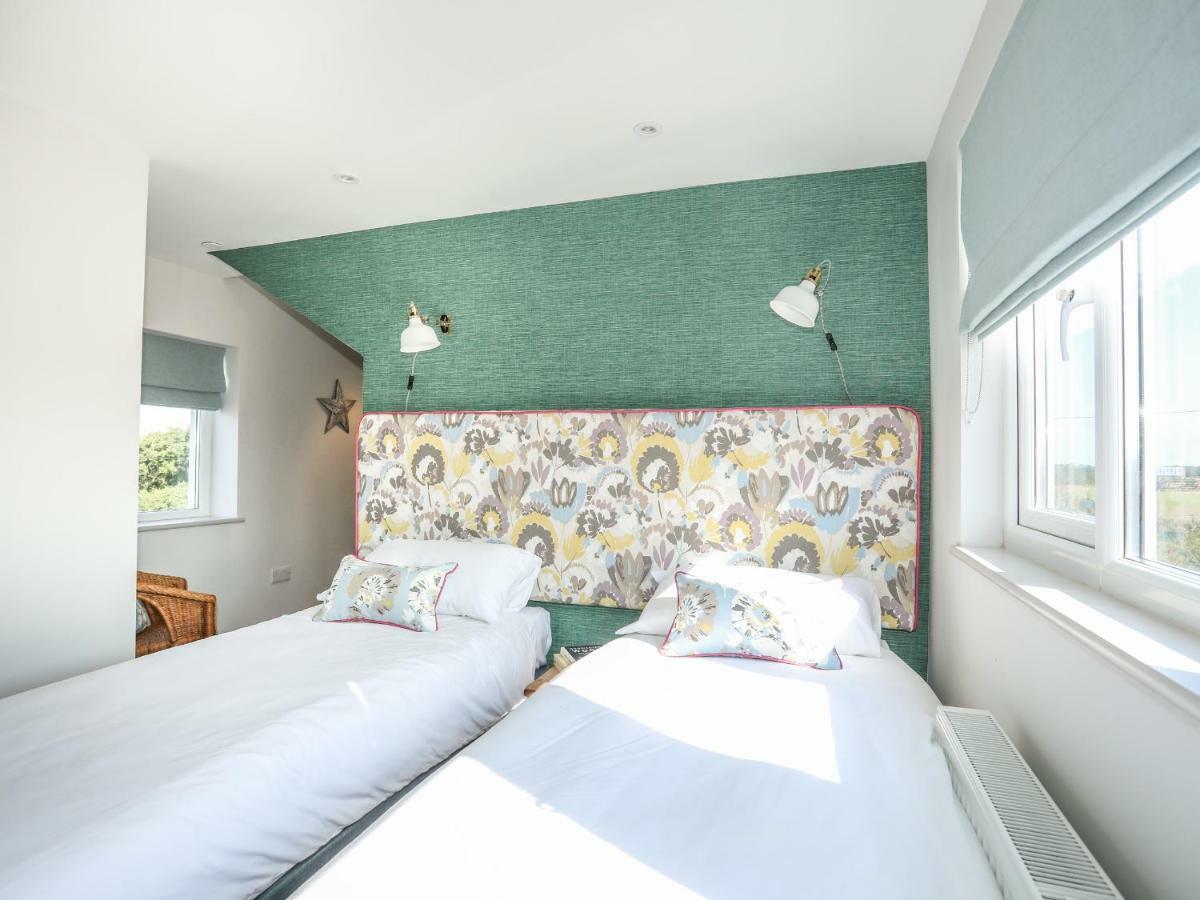 Southcott Apartment Trearddur Extérieur photo